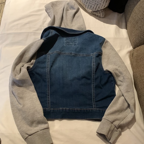 Gently Loved Wax Jeans Denim Jacket - Picture 4 of 6